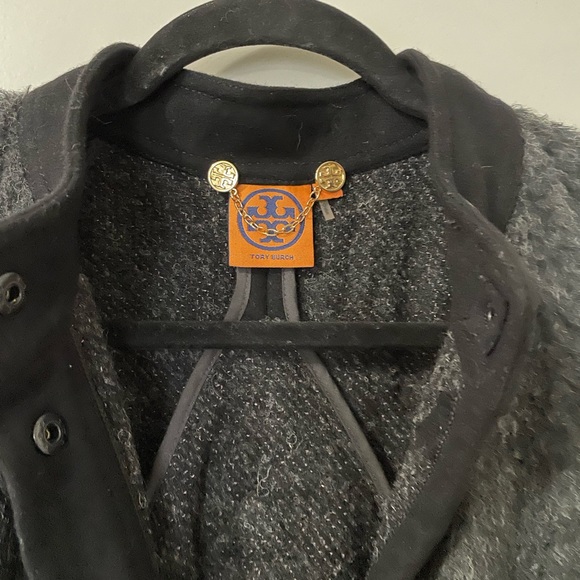 TORY BURCH Women's Charcoal Gray Luisa Wool Blend Cape - Picture 5 of 5